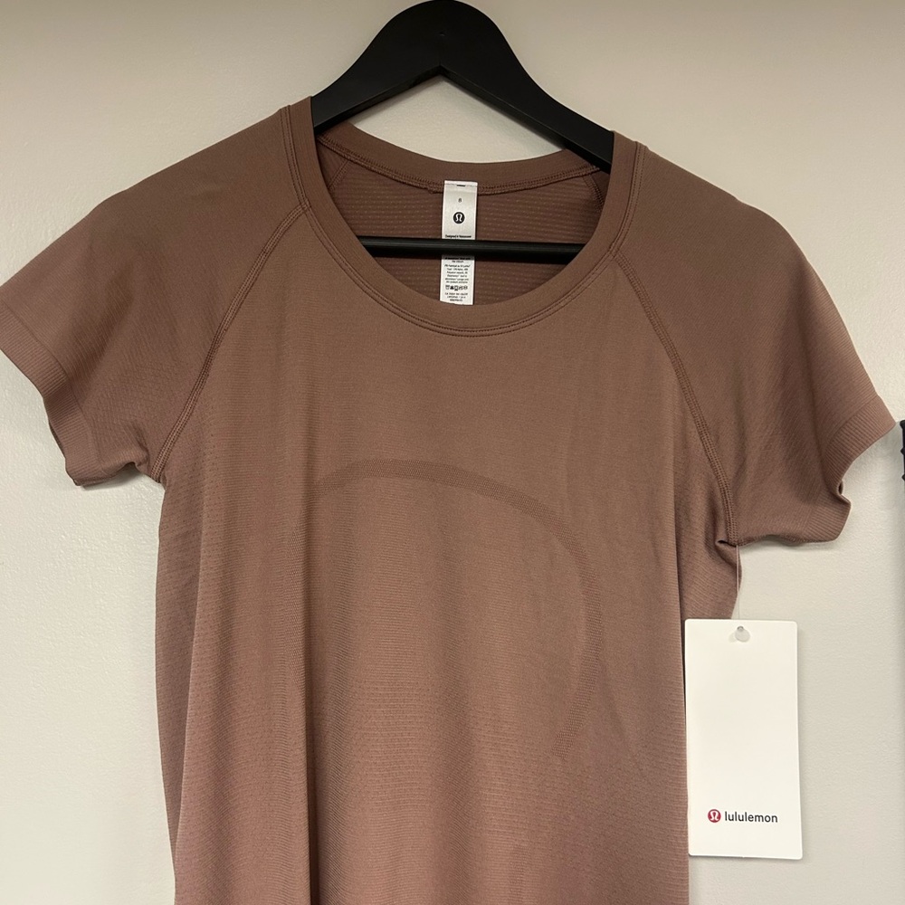 Lululemon Rose Swiftly Tech Short Sleeve Top